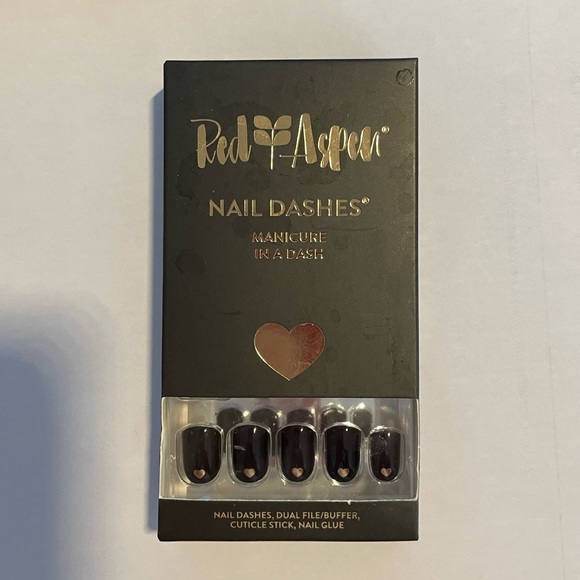 Gabby’s Got A Heart Of Gold Red Aspen Nail Dashes short square - Picture 2 of 3